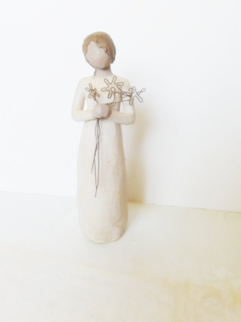 Willow Tree “Grateful” Figurine by Susan Lordi – 2004 DEMDACO Collectible